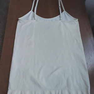 VENUS Tops - VENUS seamless cami VENUS Tops - VENUS seamless cami